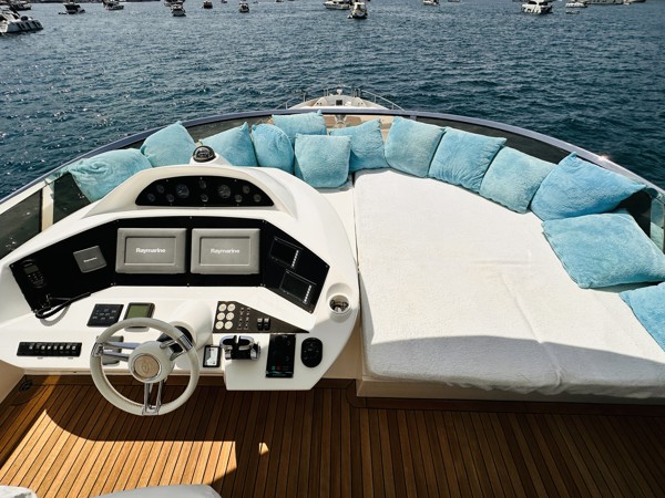 2012 SUNSEEKER 80