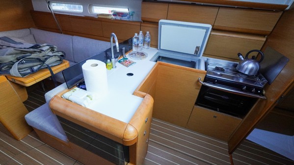 2013 JEANNEAU SUN ODYSSEY 409