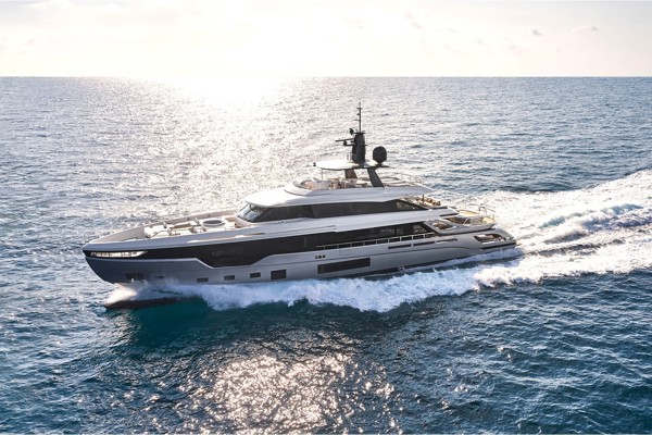 2021 AZIMUT GRANDE TRIDECK