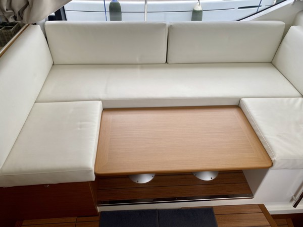 2021 BENETEAU SWIFT TRAWLER 41- DOCKMATE 