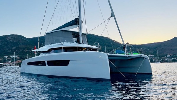 2021 FOUNTAINE PAJOT SAMANA 59