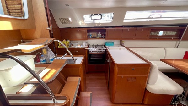 2011 BENETEAU OCEANIS 50