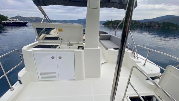 2021 BENETEAU SWIFT TRAWLER 41- DOCKMATE 