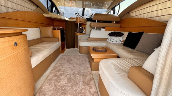 2009 AZIMUT 43 FLY