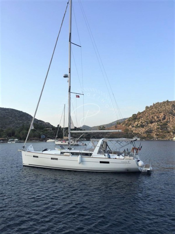 2015 BENETEAU OCEANIS 41