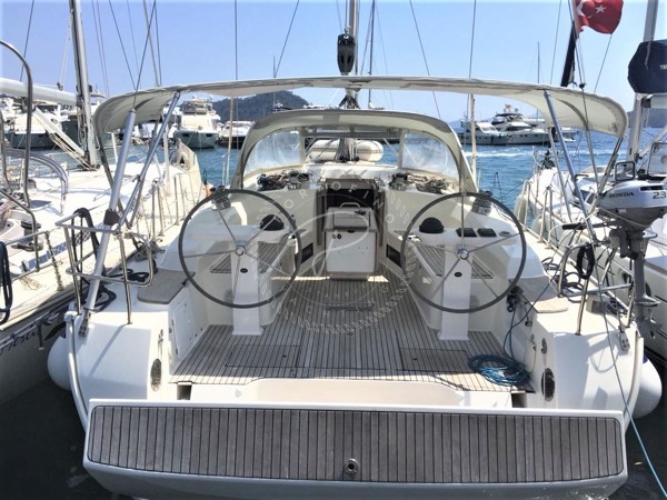 2011 BAVARIA 45 CRUISER