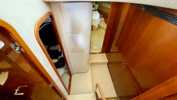 2007 PRINCESS 67 