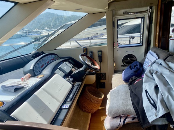 2009 PRINCESS 62