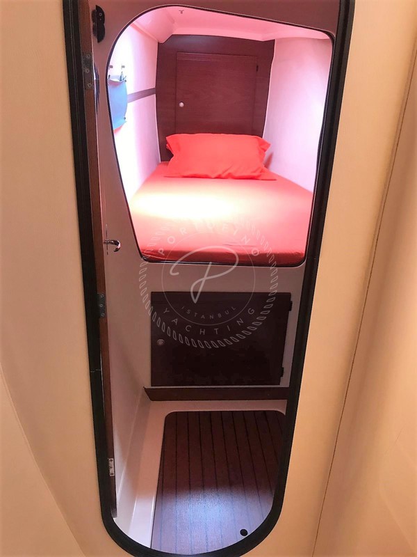 2004 FOUNTAINE PAJOT LAVEZZI 40