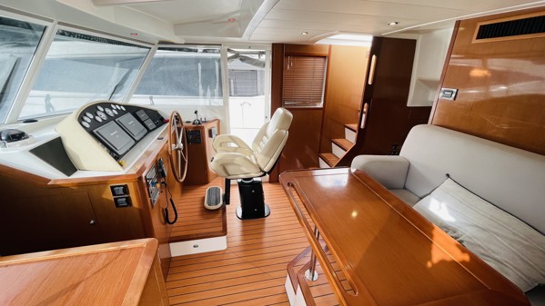 2011 BENETEAU SWIFT TRAWLER 52