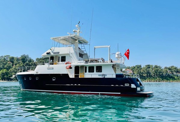 2005 CUSTOM TRAWLER 55 STEEL