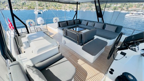 2021 FOUNTAINE PAJOT SAMANA 59