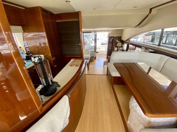 2009 PRINCESS 62