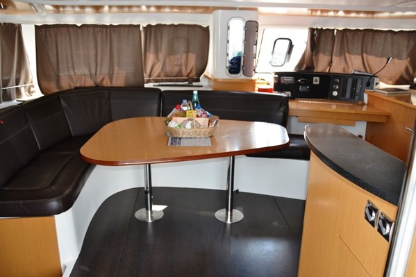 2011 FOUNTAINE PAJOT ORANA 44