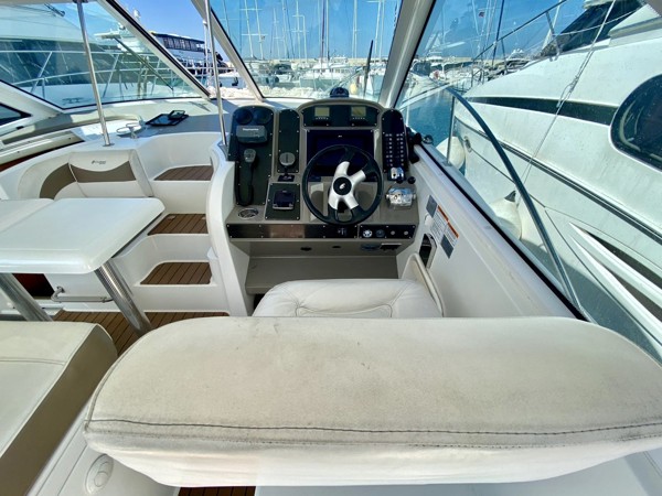 2007 CRUISER YACHTS 390 SPORT COUPE