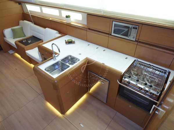 2014 JEANNEAU SUN ODYSSEY 509