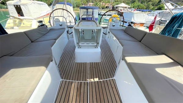 2016 JEANNEAU SUN ODYSSEY 50 DS