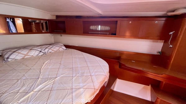 2011 BENETEAU OCEANIS 50