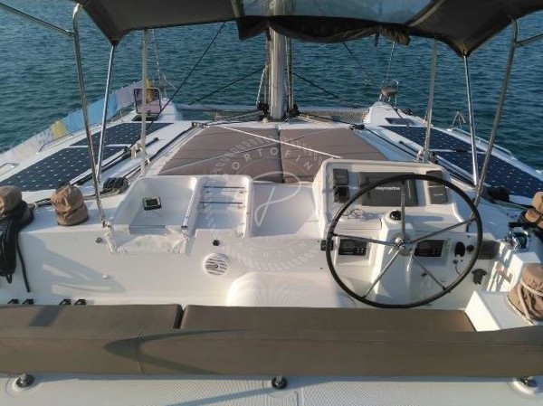 2011 LAGOON 450 F