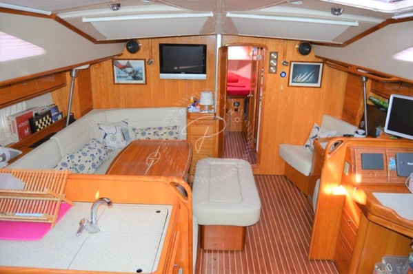 2008 BAVARIA VISION 50