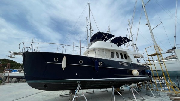 2010 BENETEAU SWIFT TRAWLER 42