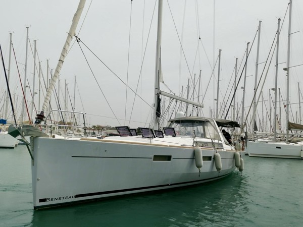 2015 BENETEAU OCEANIS 45