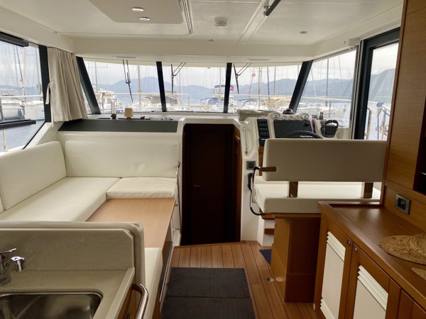 2021 BENETEAU SWIFT TRAWLER 41- DOCKMATE 