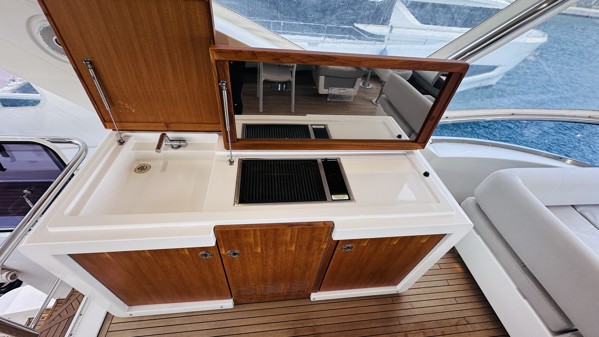 2018 AZIMUT 80