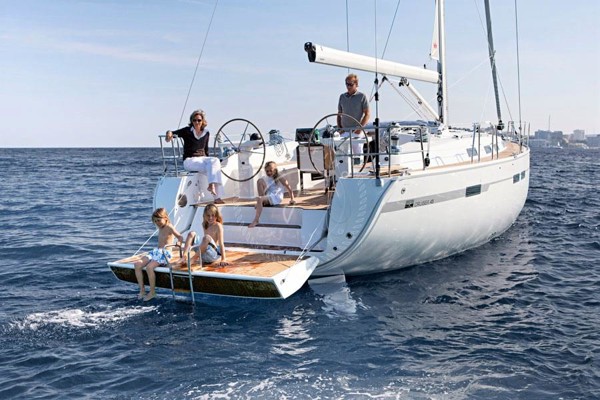 2011 BAVARIA 45 CRUISER