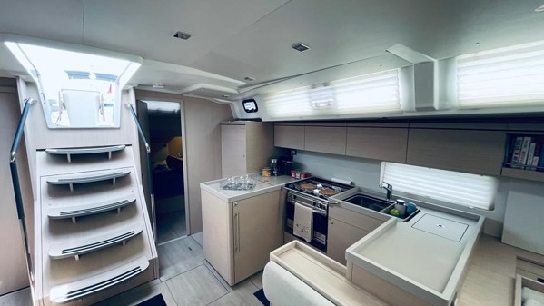 2023 BENETEAU OCEANIS 51.1