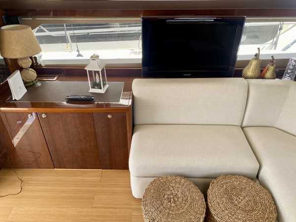 2009 PRINCESS 62