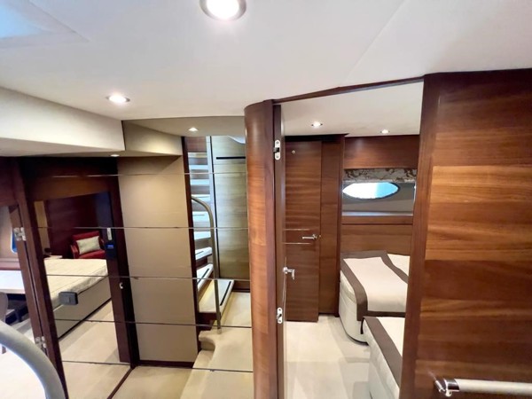 2015 PRINCESS 88