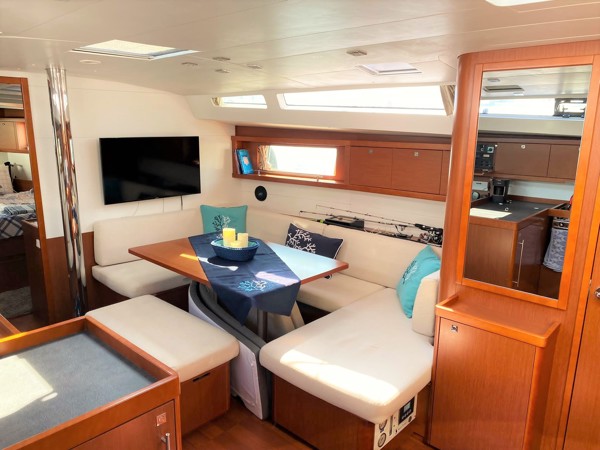 2015 BENETEAU OCEANIS 48