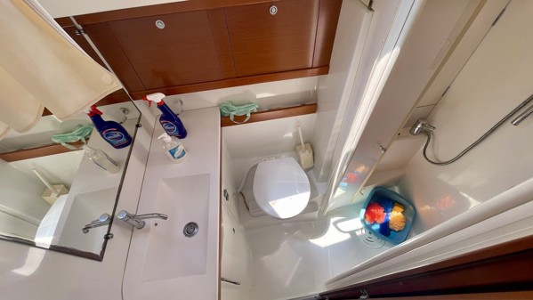 2011 BENETEAU OCEANIS 50