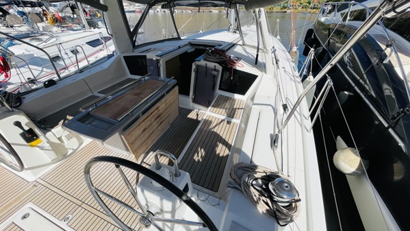 2018 BENETEAU OCEANIS 41.1