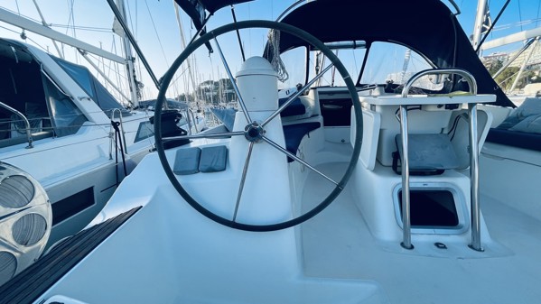 2007 JEANNEAU 42 DS 