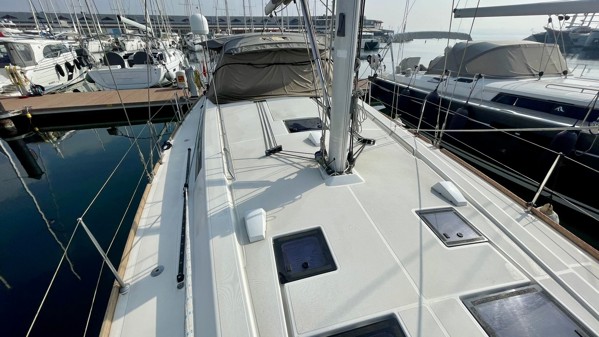 2015 BENETEAU OCEANIS 45