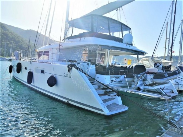 2013 LAGOON 560