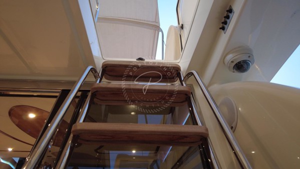 2003 FERRETTI YACHTS 590