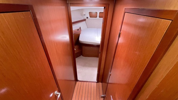 2010 BENETEAU SWIFT TRAWLER 42