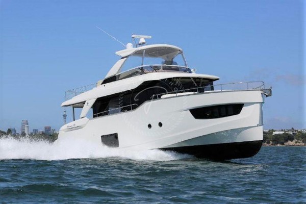 2017 ABSOLUTE NAVETTA 58