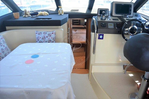 2014 AZIMUT MAGELLANO 43