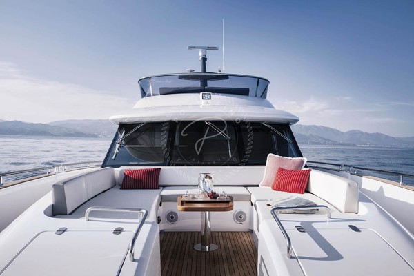 2016 AZIMUT MAGELLANO 66