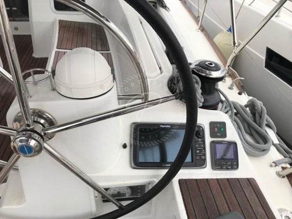 2016 JEANNEAU SUN ODYSSEY 469