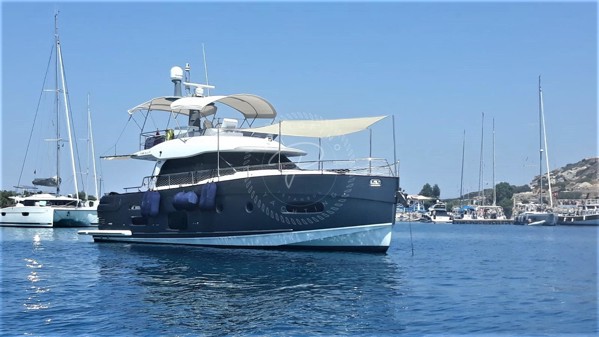 2015 AZIMUT MAGELLANO 53