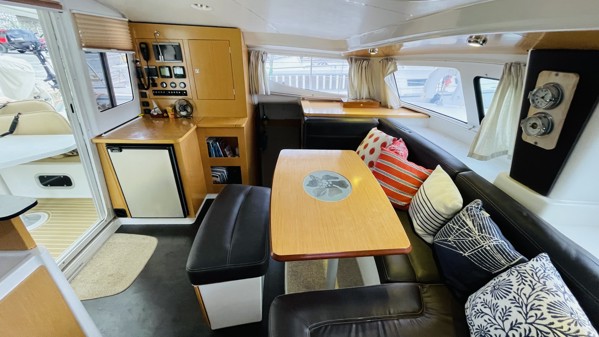 2013 FOUNTAINE PAJOT MAHE 36 EVOLUTION