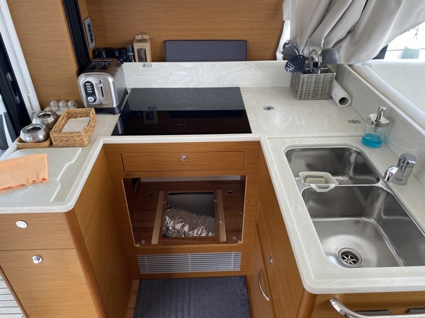 2021 BENETEAU SWIFT TRAWLER 41- DOCKMATE 