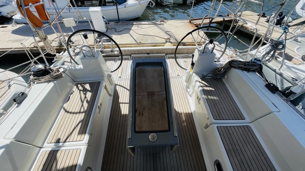 2018 BENETEAU OCEANIS 41.1