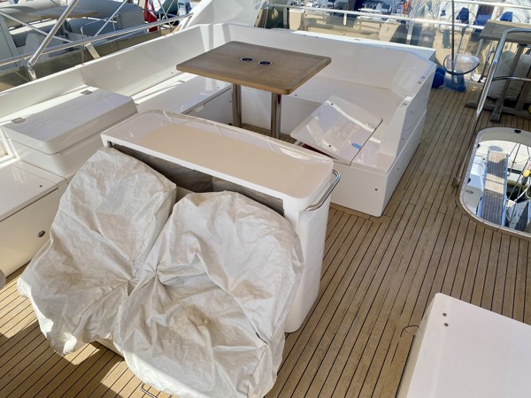 2009 PRINCESS 62