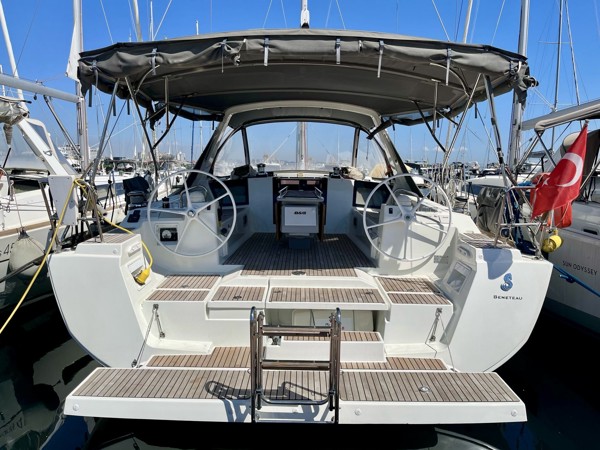 2018 BENETEAU OCEANIS 45